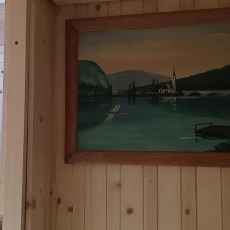 Planinska Hisica Pod Macesni - Bohinj Srednja Vas v Bohinju