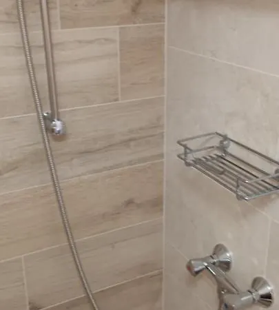 Planinska Hisica Pod Macesni - Bohinj Srednja Vas v Bohinju