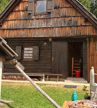 Planinska Hisica Pod Macesni - Bohinj Srednja Vas v Bohinju