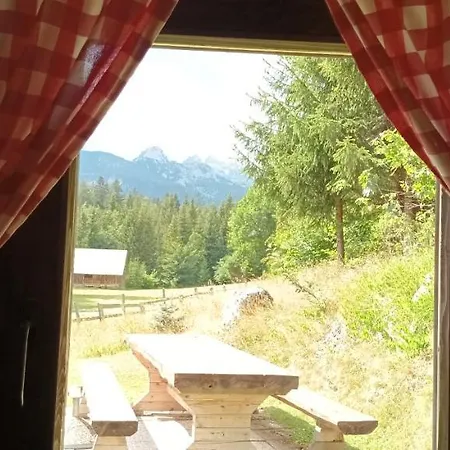 Planinska Hisica Pod Macesni - Bohinj Srednja Vas v Bohinju