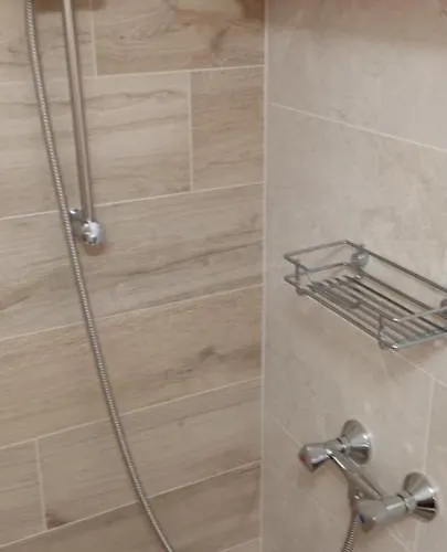 Planinska Hisica Pod Macesni - Bohinj Srednja Vas v Bohinju