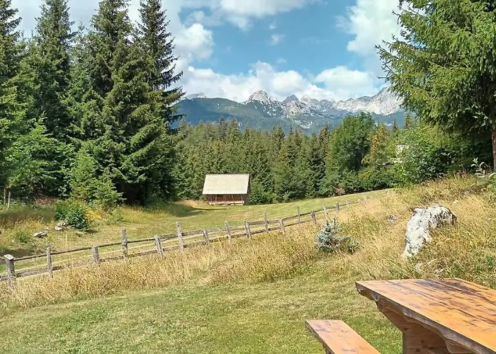 Planinska Hisica Pod Macesni - Bohinj Srednja Vas v Bohinju